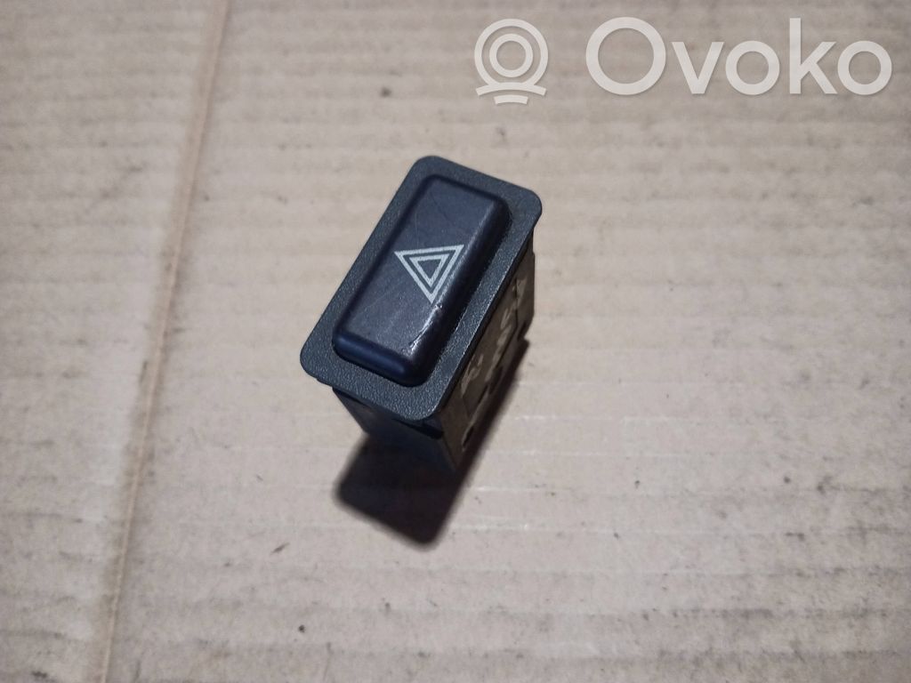 Hazard light switch   SAEQC80FK5023