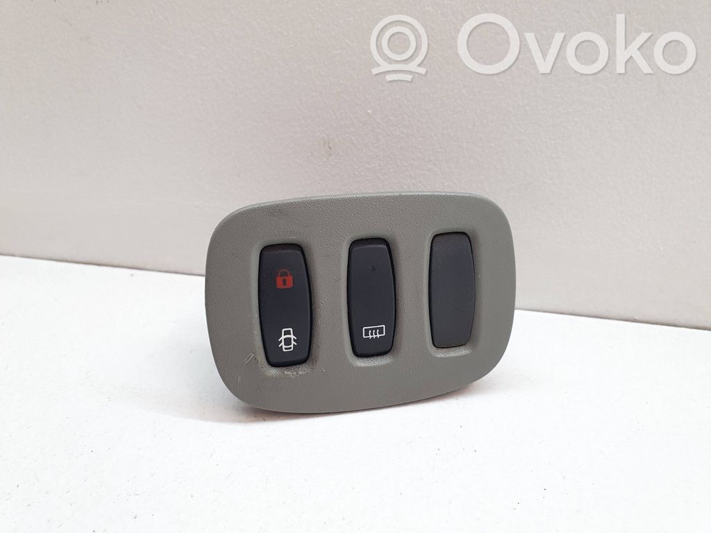 Windscreen/window heater switch