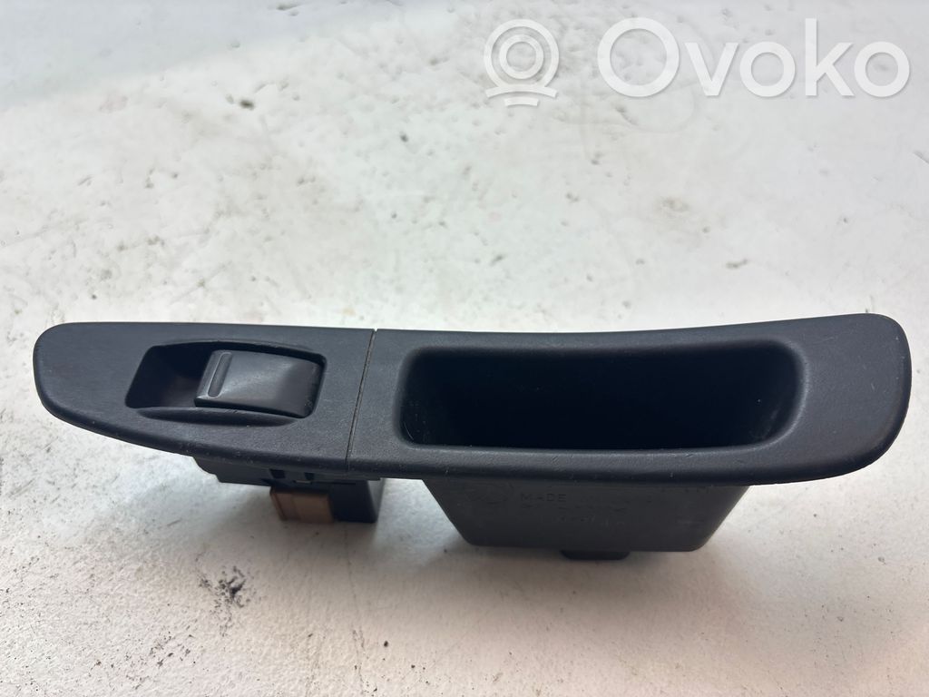 Subaru Impreza II Interrupteur commade lève-vitre 