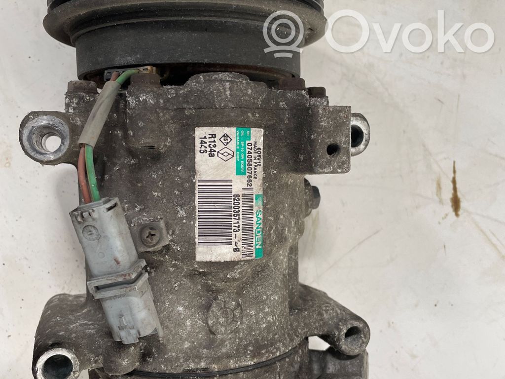 Renault Clio III Air conditioning (A/C) compressor (pump) 