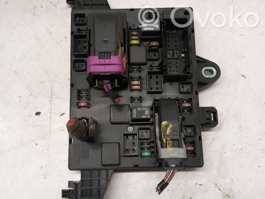 Opel Astra J Fuse box set 