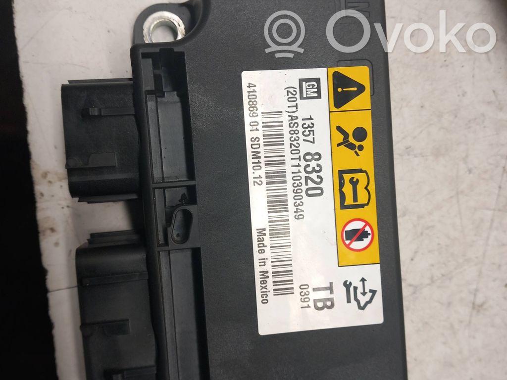 Opel Insignia A Airbag control unit/module 