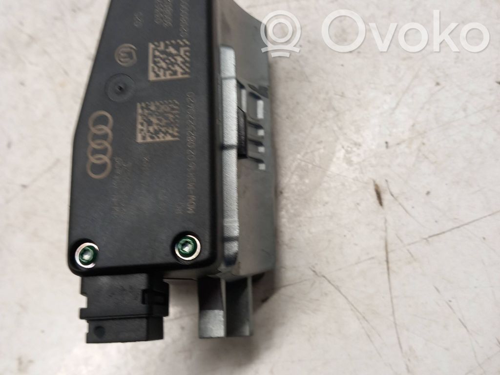 Audi A5 8T 8F Steering wheel lock 
