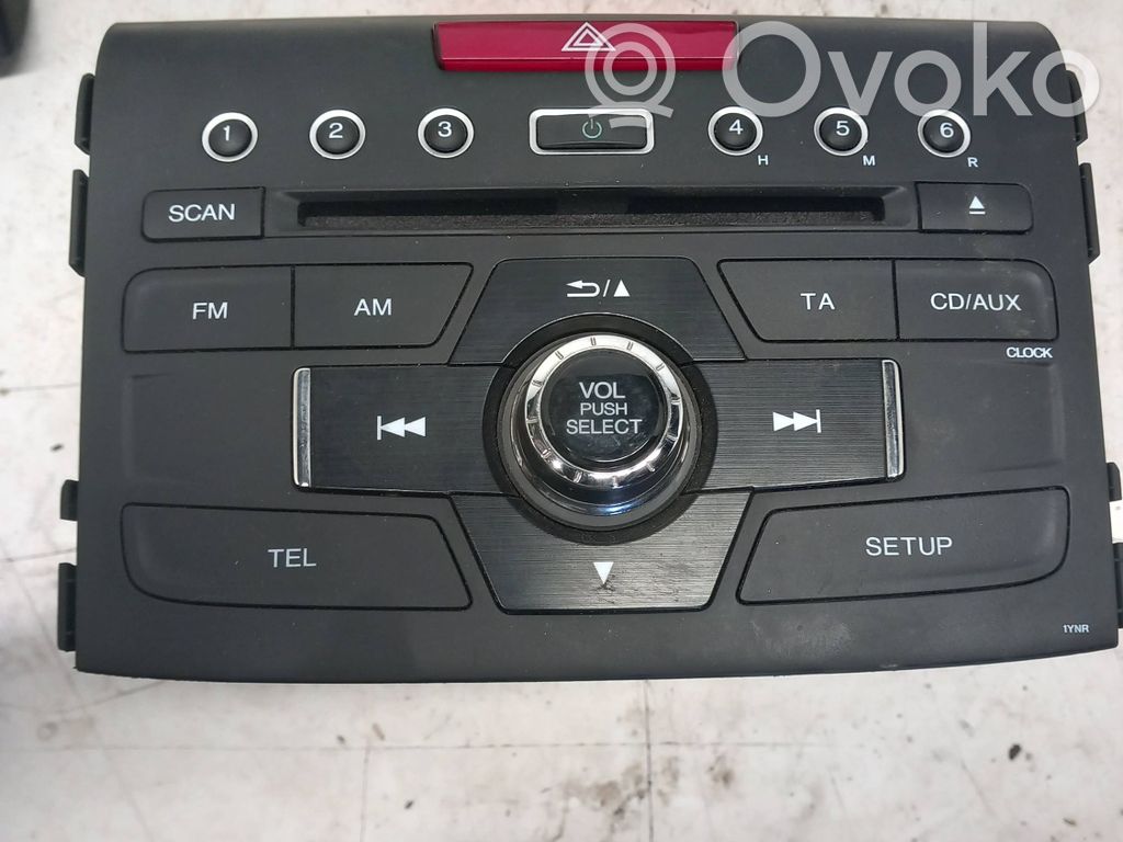 Honda CR-V Panel / Radioodtwarzacz CD/DVD/GPS 