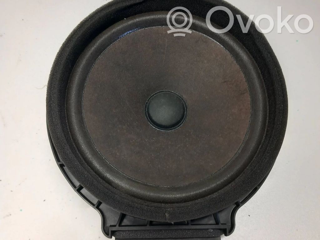 Opel Astra J Enceinte de porte arrière 