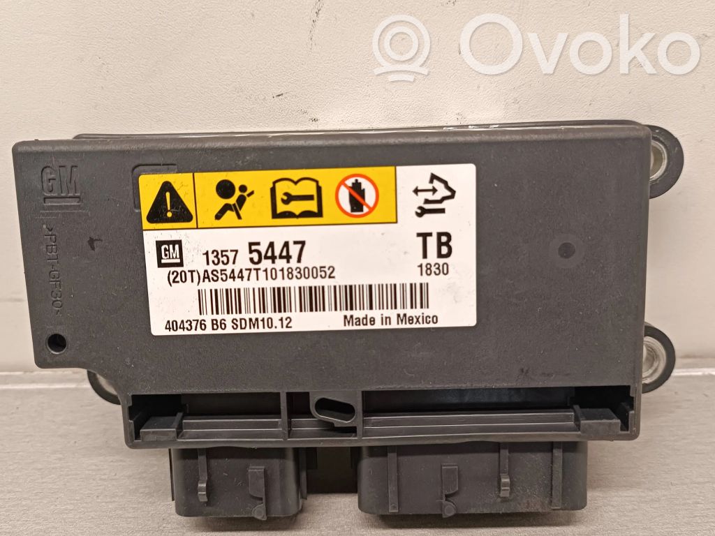 Opel Insignia A Airbag control unit/module 