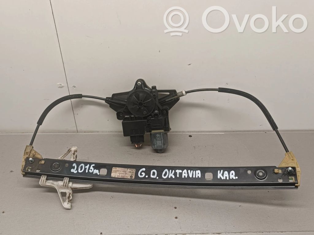 Elektryczny podnośnik szyby drzwi tylnych   5E0839462,04102013,7100105,1021C05539101