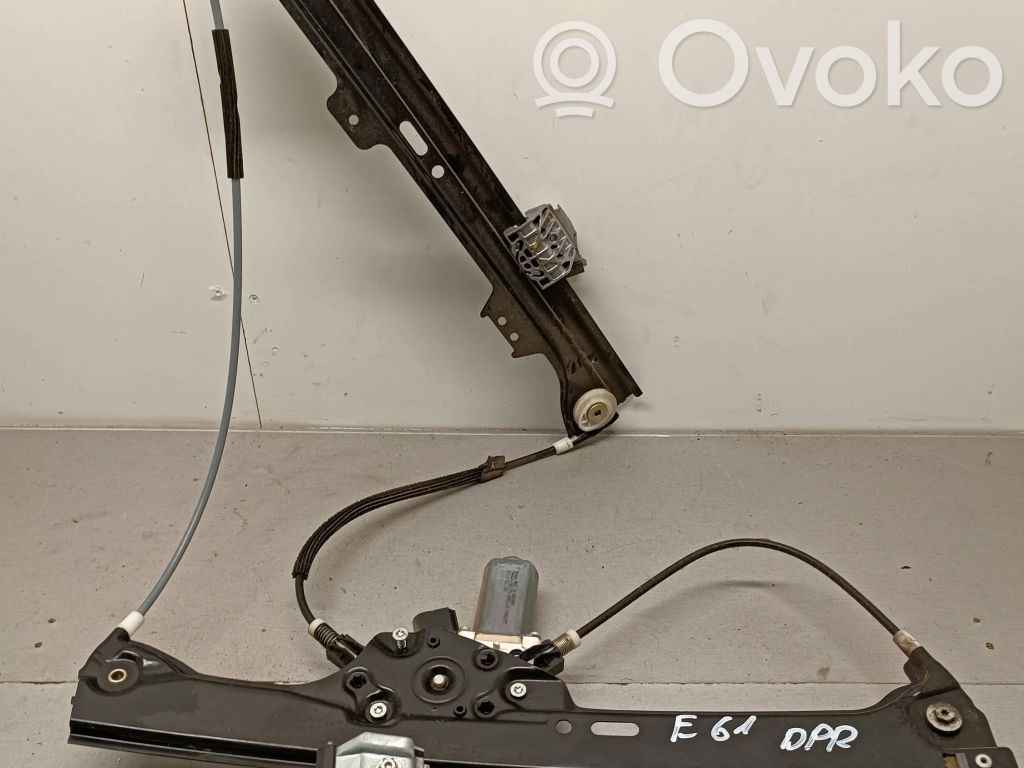 BMW 5 E60 E61 Front door window regulator with motor 