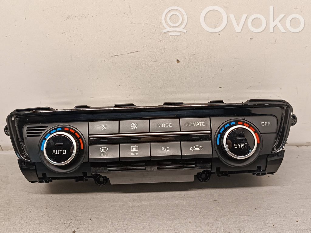 KIA Optima Climate control unit 