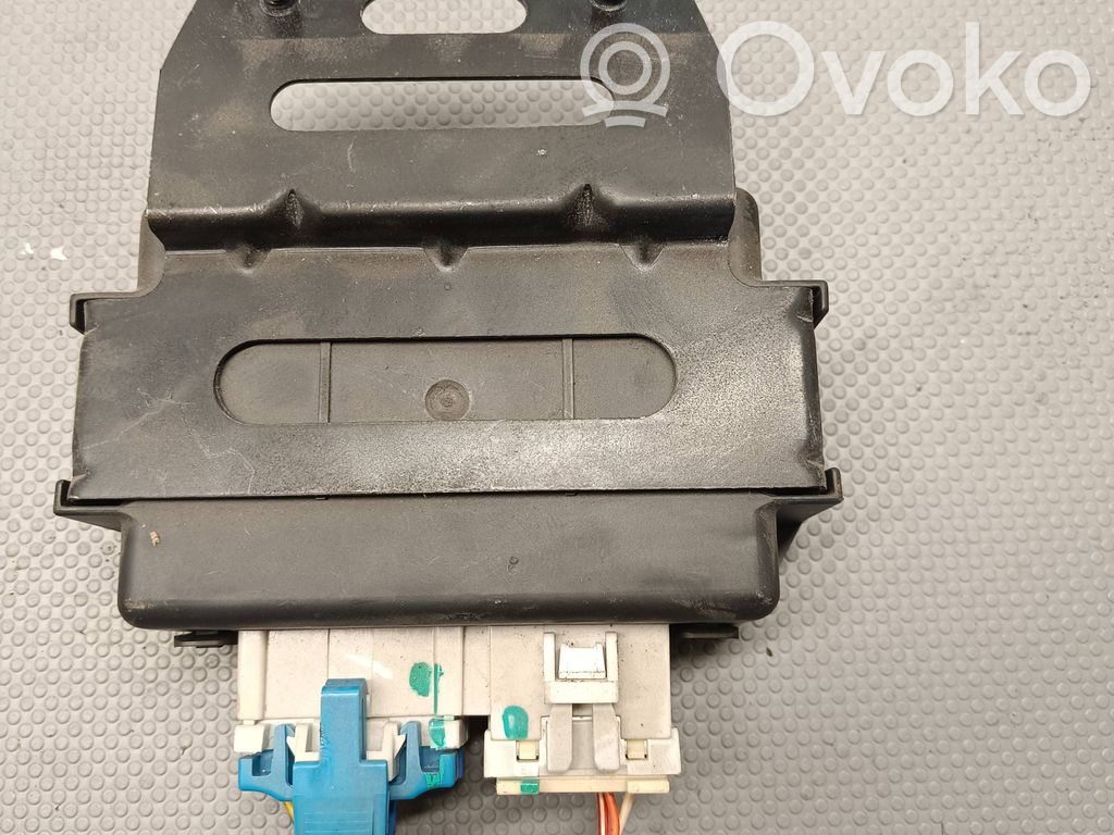 Opel Antara Comfort/convenience module 