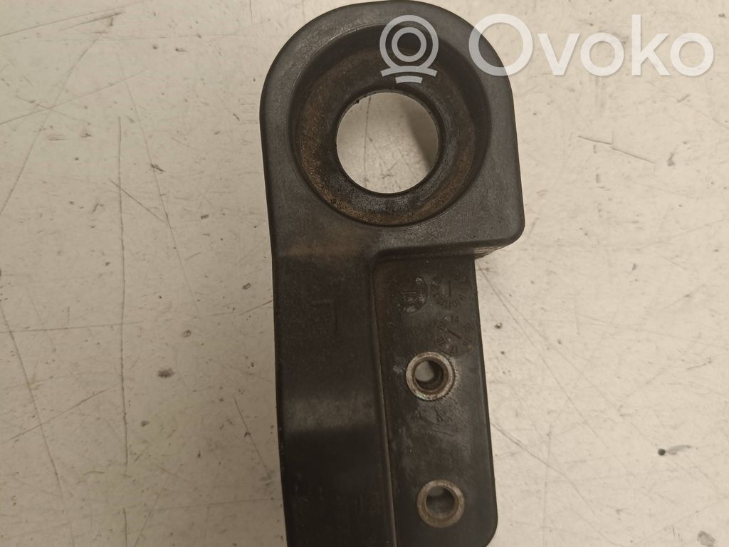 Opel Astra K Radiator mount bracket 