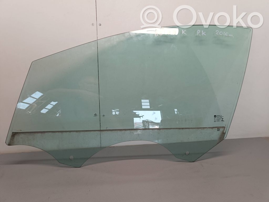 Opel Astra K Pagrindinis priekinių durų stiklas (keturdurio) 
