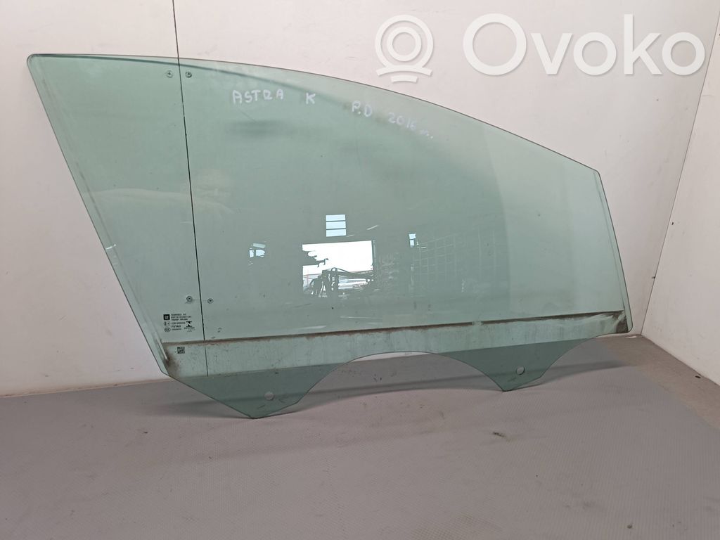 Opel Astra K Front door window glass four-door 