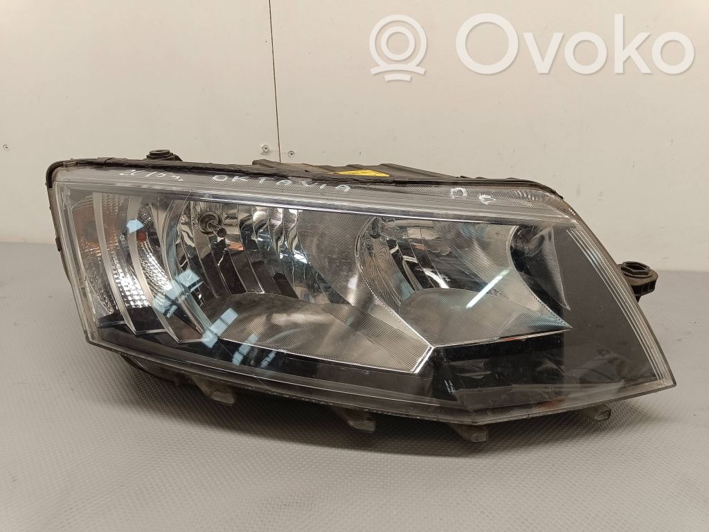 Skoda Octavia Mk3 (5E) Lampa przednia 
