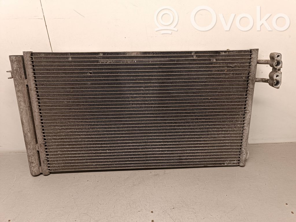 BMW 3 E90 E91 Gaisa kondicioniera dzeses radiators 