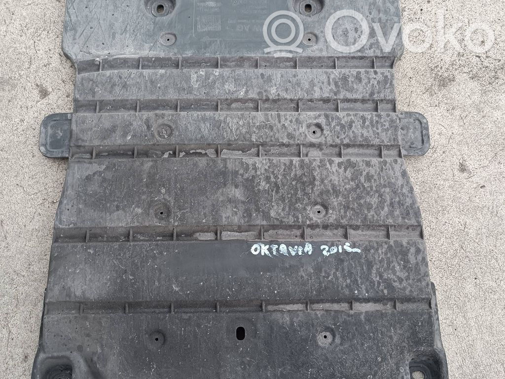 Skoda Octavia Mk3 (5E) Osłona środkowa podwozia 