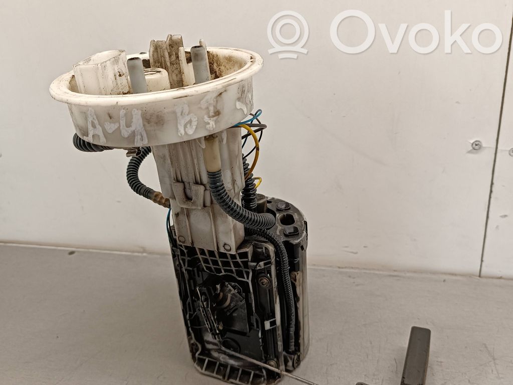 Audi A4 S4 B7 8E 8H Bomba interna de combustible 