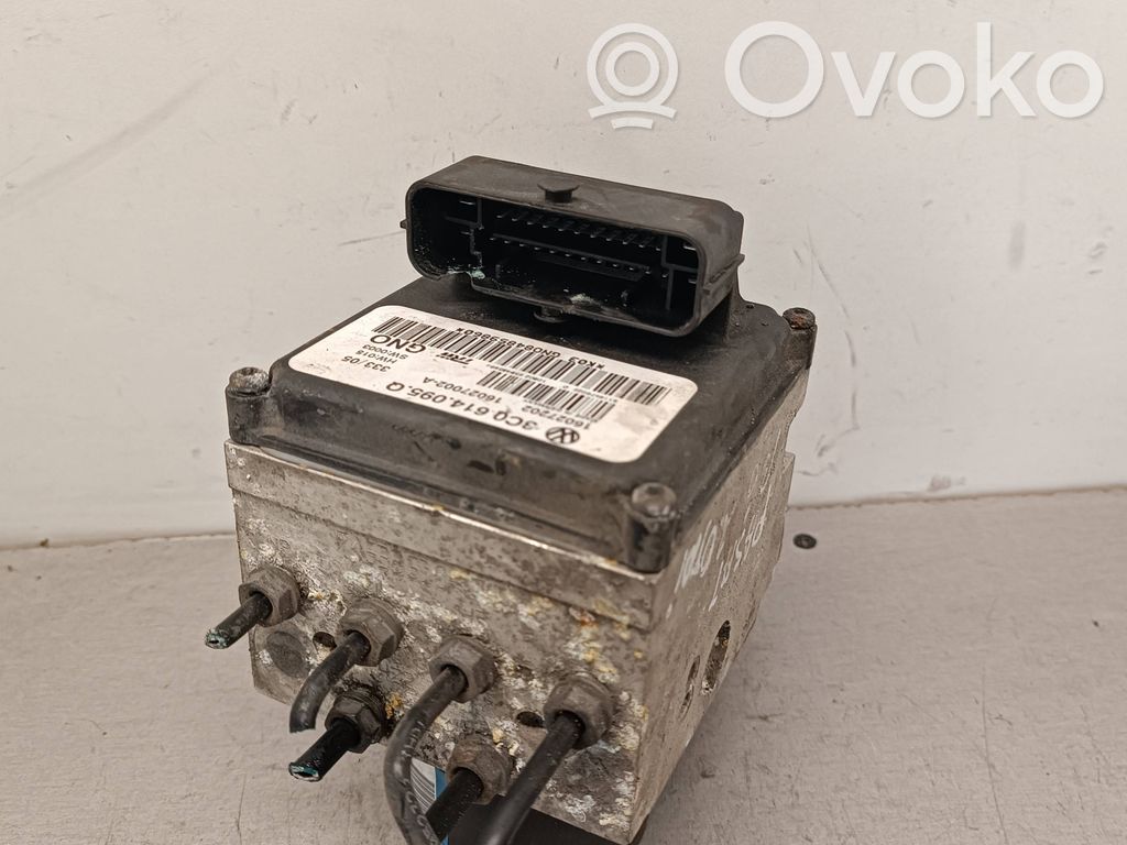 Volkswagen PASSAT B6 Bomba de ABS 
