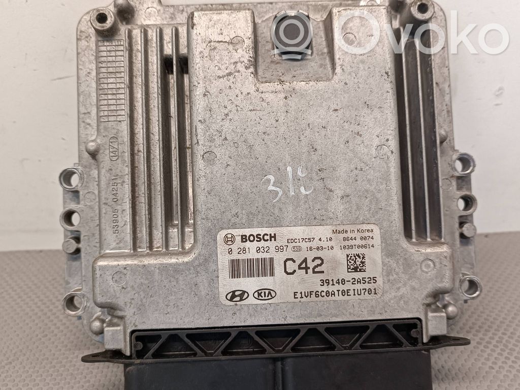 Hyundai i40 Engine control unit/module 