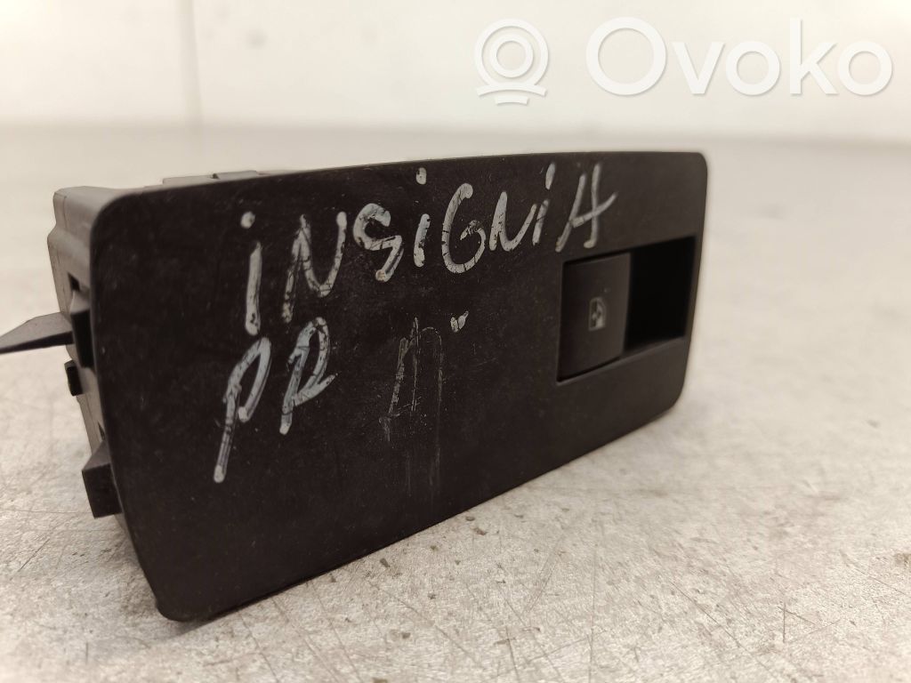 Opel Insignia A Electric window control switch 
