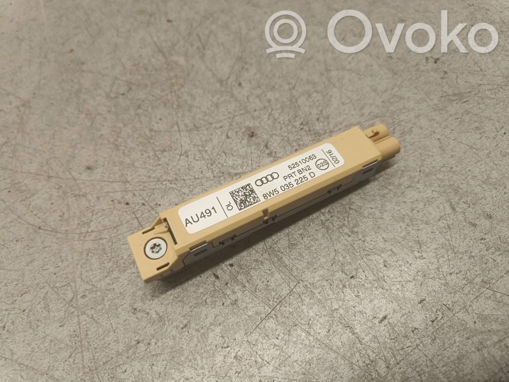 Audi A4 S4 B9 Aerial antenna amplifier 