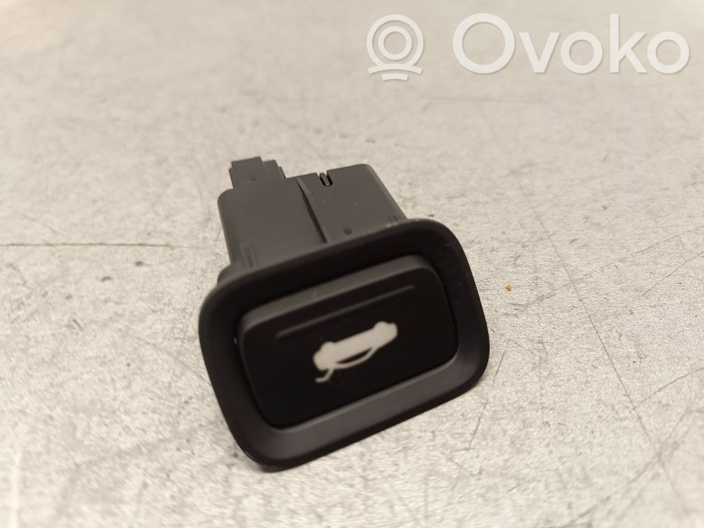 Hyundai i40 Tailgate opening switch 