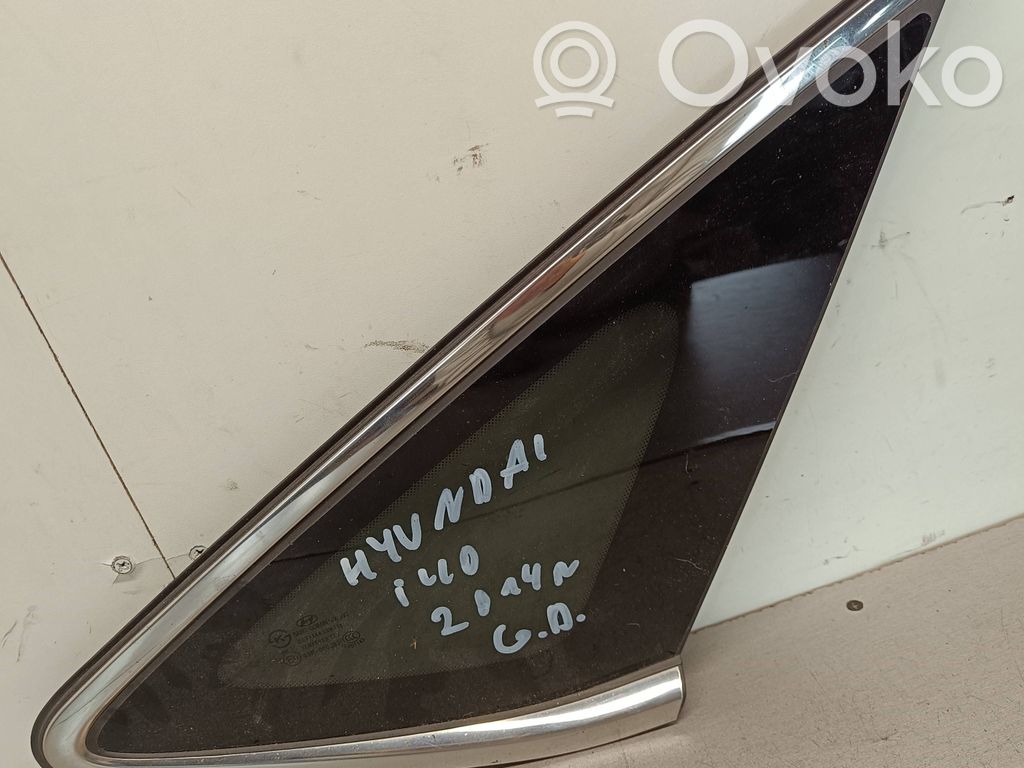 Hyundai i40 Szyba karoseryjna tylna 