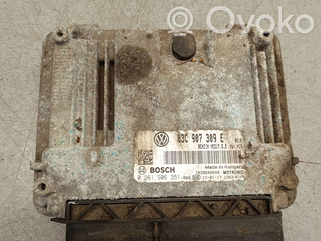 Volkswagen PASSAT B7 Engine control unit/module 