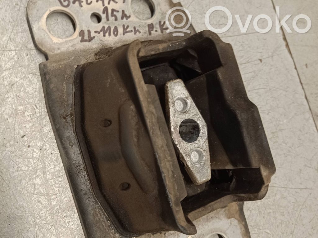 Ford Galaxy Engine mount bracket 