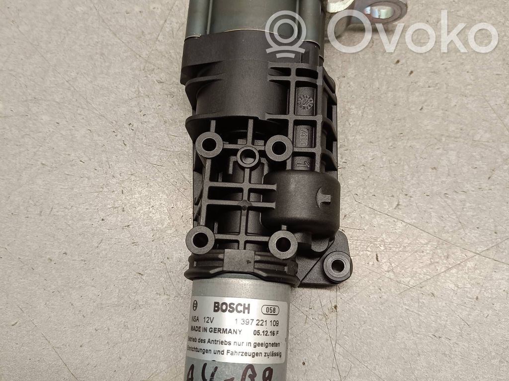 Audi A4 S4 B9 Tailgate/trunk/boot lift motor 