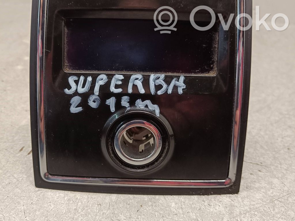 Skoda Superb B6 (3T) Screen/display/small screen 