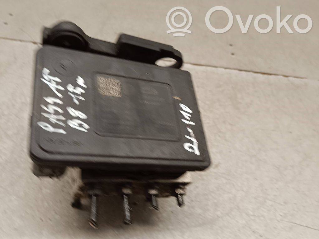 Volkswagen PASSAT B8 Pompa ABS 