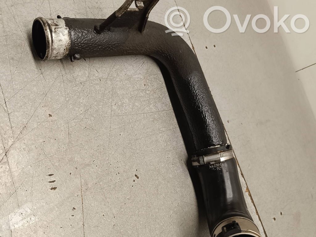 KIA Ceed Välijäähdyttimen letku 