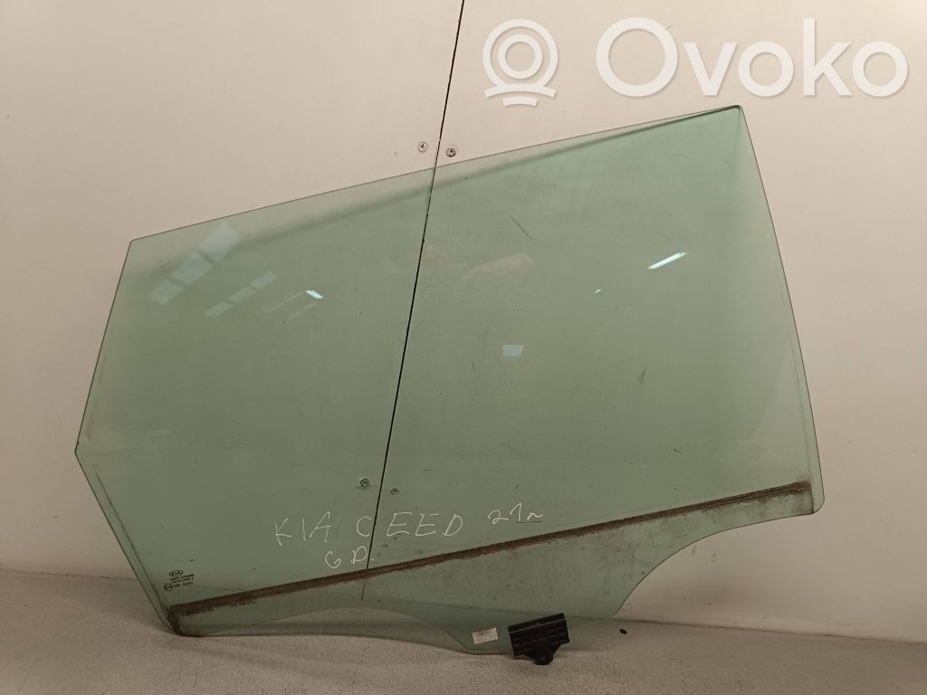 KIA Ceed Takaoven ikkunalasi 