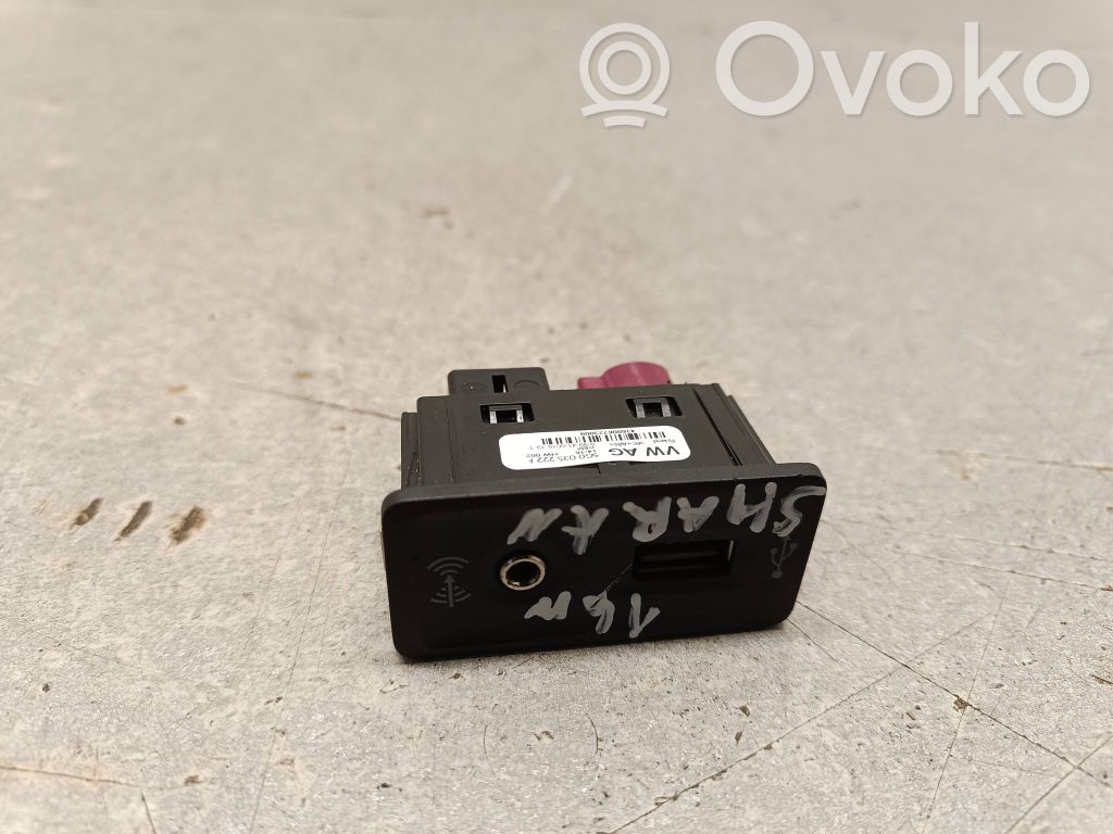 Volkswagen Sharan Enchufe conector USB 