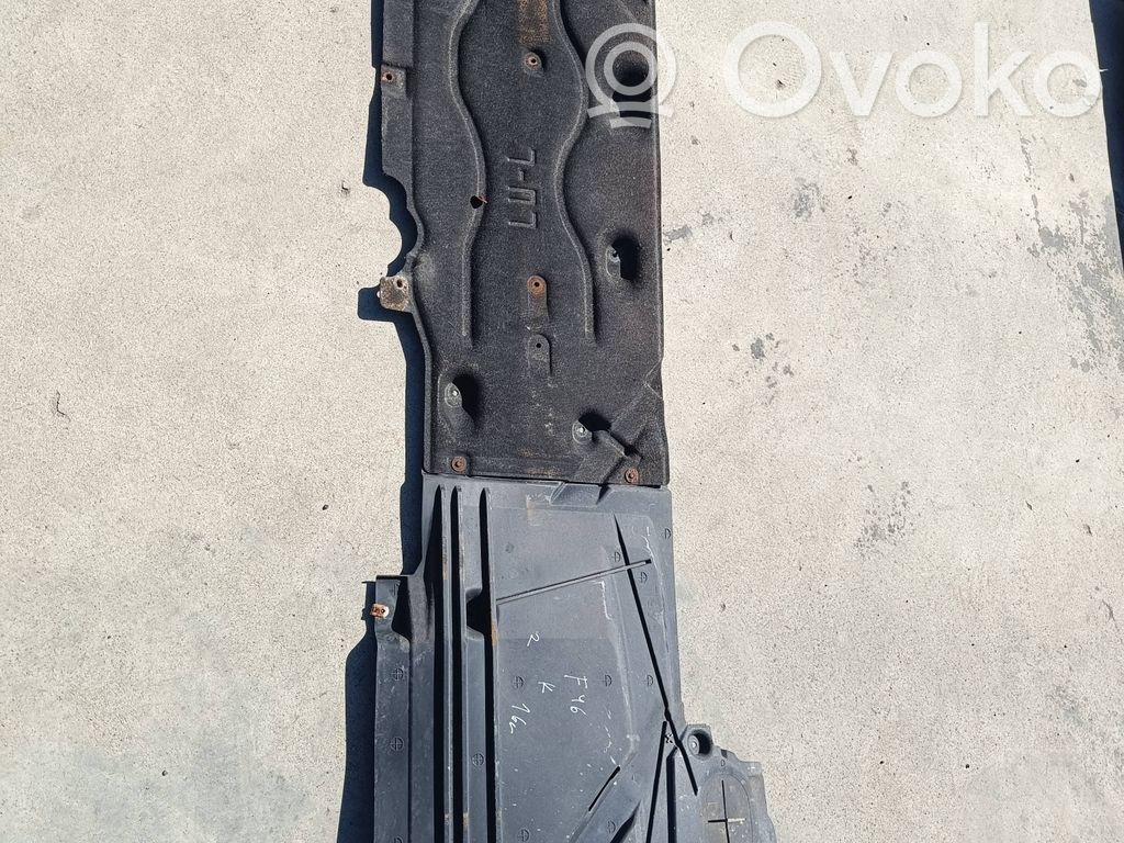 BMW 2 F46 Protezione inferiore 