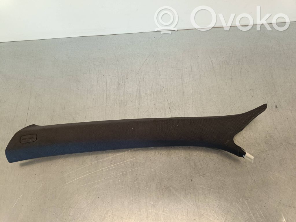 Osłona słupka szyby przedniej / A   4G0867233,3032529