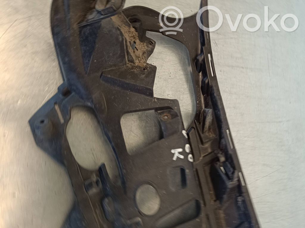 Volvo V60 Etupuskurin kannake 