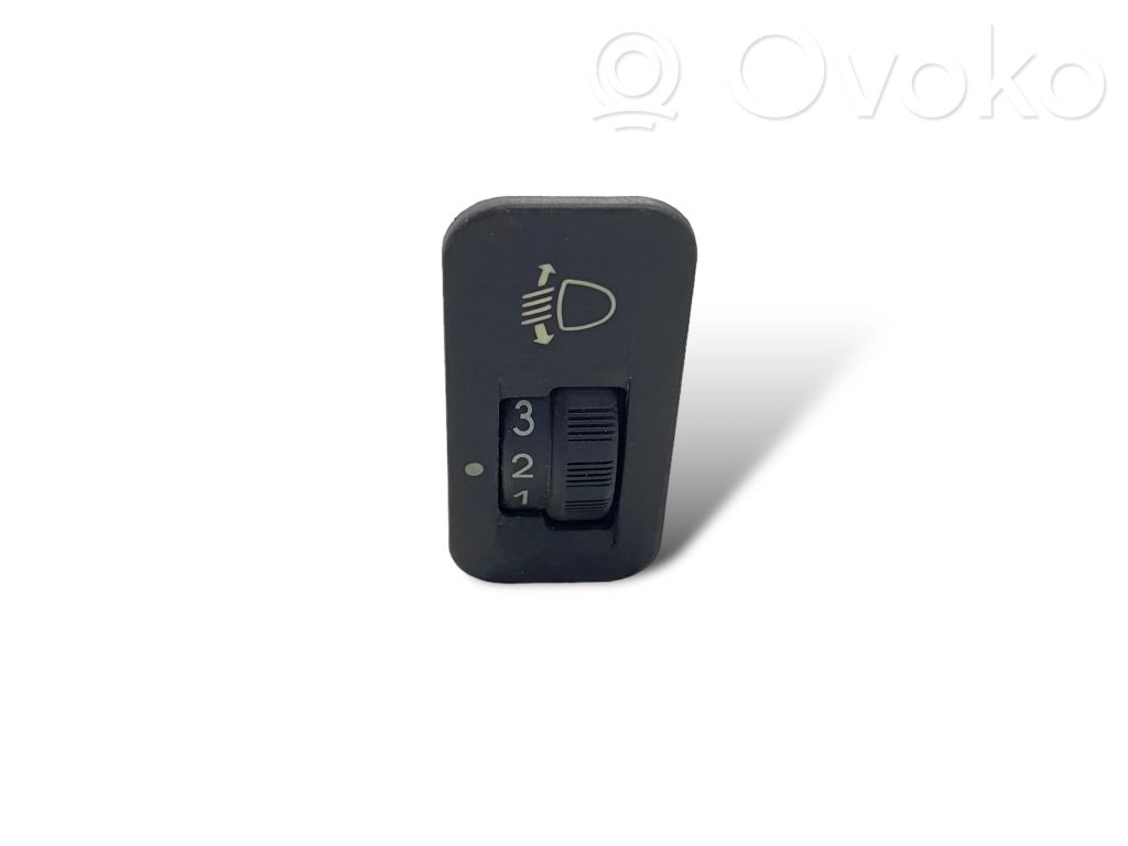 Peugeot 206 Headlight level height control switch 