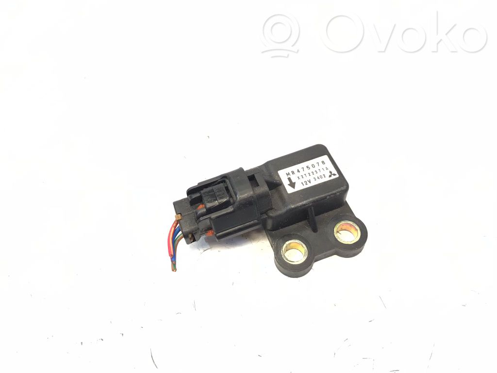 Czujnik uderzenia Airbag   MR475078,X2T22371A,3402