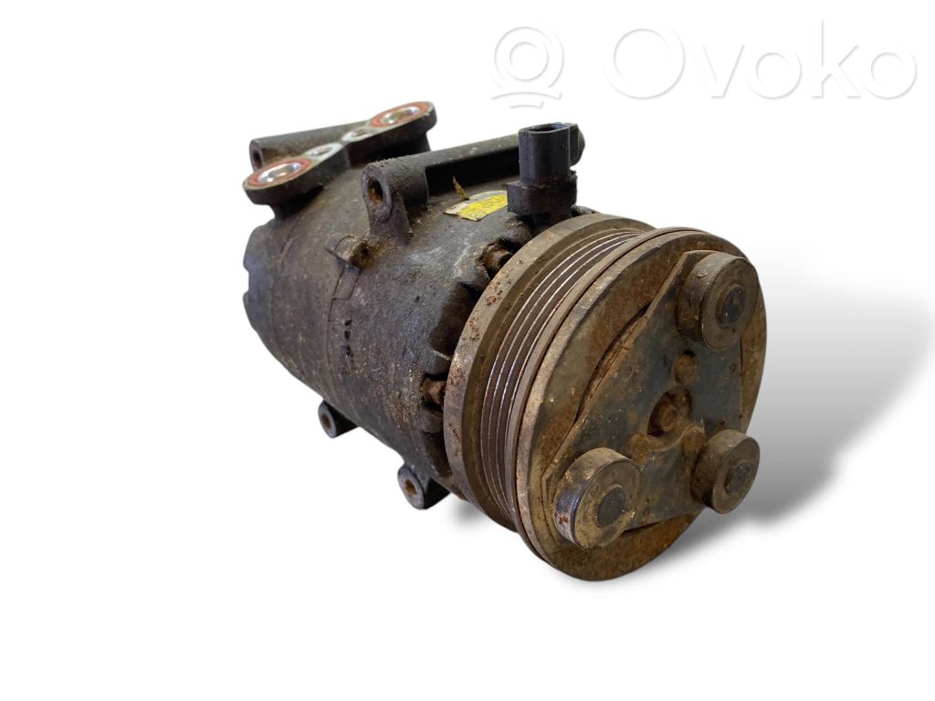 Ford C-MAX I Air conditioning (A/C) compressor (pump) 