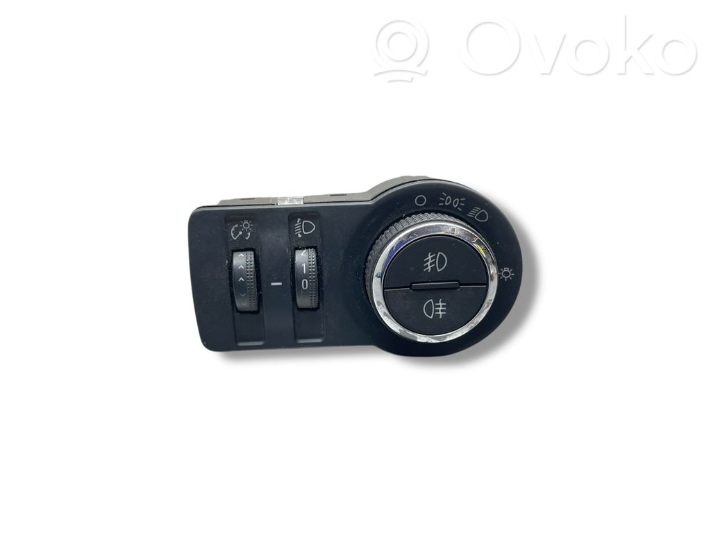 Opel Insignia A Light switch 