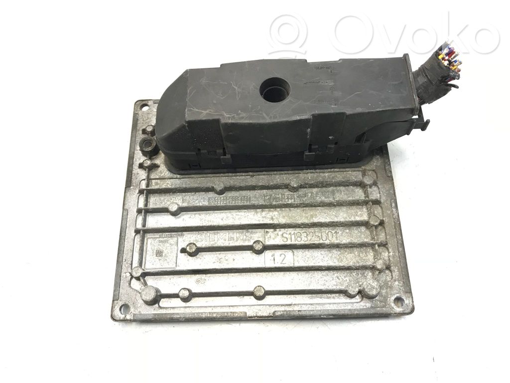 Moottorin ohjainlaite/moduuli   4S6112A650CA,K1712