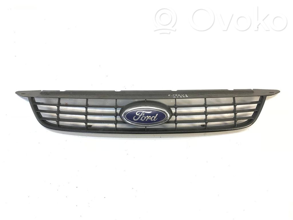 Ford Focus Front bumper upper radiator grill 