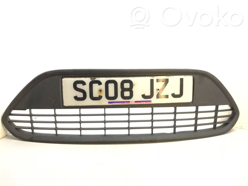 Ford Focus Front bumper lower grill 