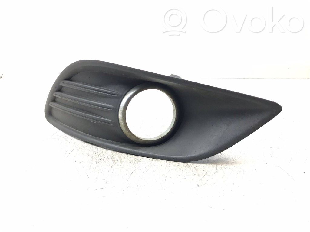 Ford Focus Front fog light trim/grill 