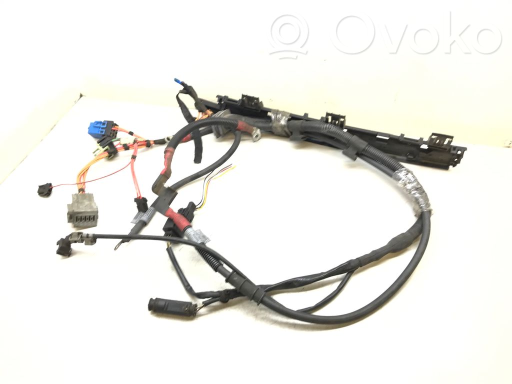 BMW 3 E90 E91 Positive cable (battery) 