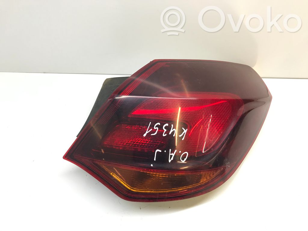 Opel Astra J Lampa tylna 