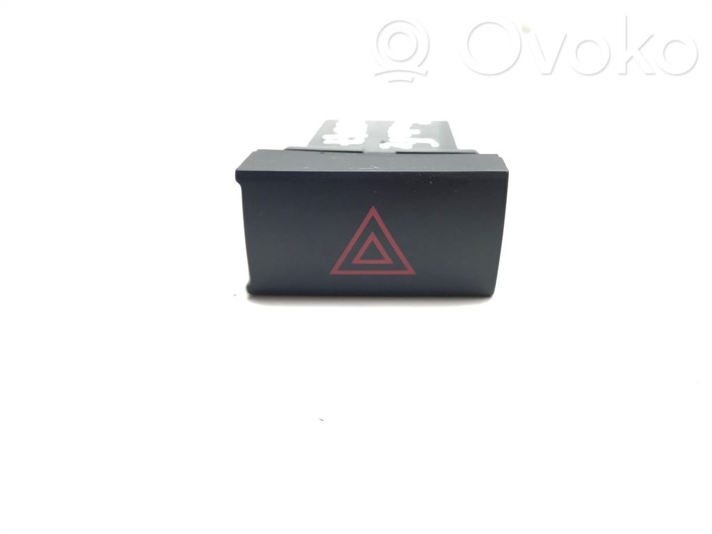 Hyundai Santa Fe Hazard light switch 