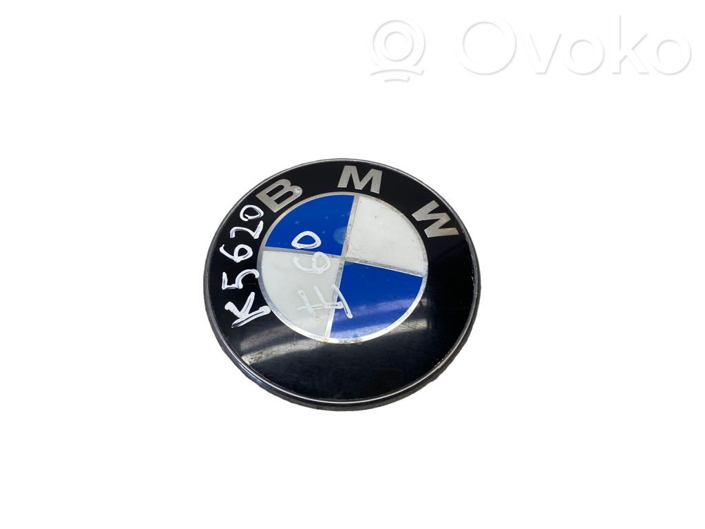 BMW 5 E60 E61 Gamintojo ženkliukas 